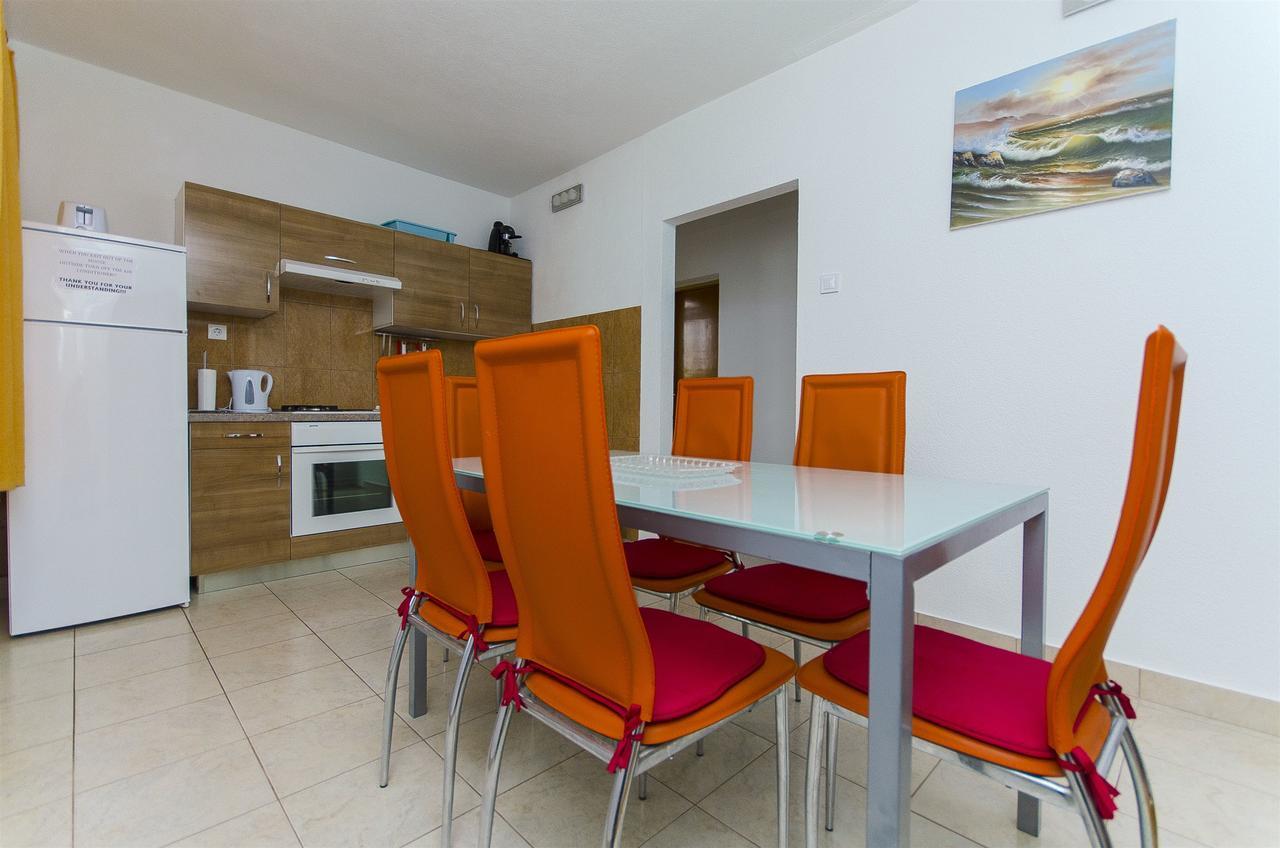 Apartments Karlo Trogir Buitenkant foto